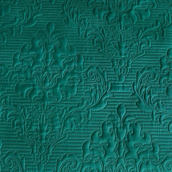 New Green King Size Damask Woven Quilt Bedspread Blanket & Pillows - Picture 2 of 3